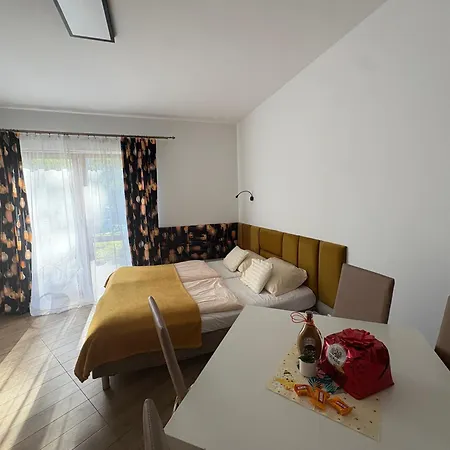 Apartment Okrzei 1c Z Ogrodkiem , Grillem I Tarasem Szklarska Poreba