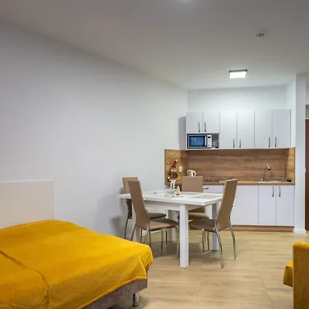 12 Z Ogródkiem , Grillem I Tarasem Apartamento